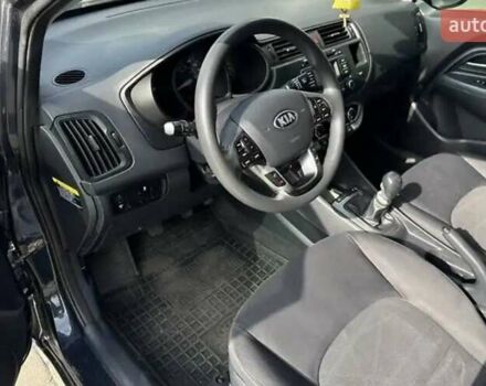 Синій Кіа Ріо, об'ємом двигуна 1.59 л та пробігом 161 тис. км за 6700 $, фото 9 на Automoto.ua