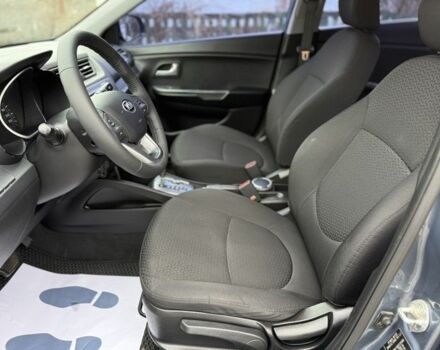 Синій Кіа Ріо, об'ємом двигуна 1.4 л та пробігом 120 тис. км за 7500 $, фото 10 на Automoto.ua