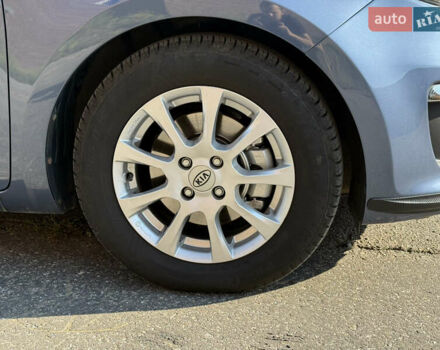 Синій Кіа Ріо, об'ємом двигуна 1.4 л та пробігом 101 тис. км за 9700 $, фото 18 на Automoto.ua