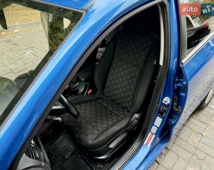 Синий Киа Рио, объемом двигателя 1.59 л и пробегом 89 тыс. км за 12900 $, фото 18 на Automoto.ua
