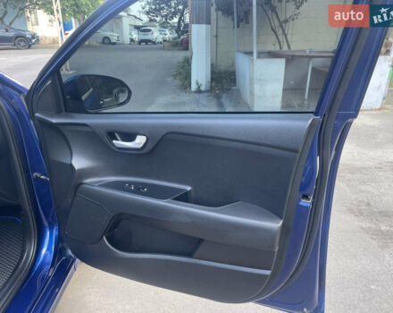 Синій Кіа Ріо, об'ємом двигуна 1.59 л та пробігом 113 тис. км за 10500 $, фото 13 на Automoto.ua