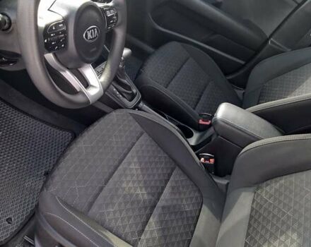 Синій Кіа Ріо, об'ємом двигуна 1.59 л та пробігом 100 тис. км за 12700 $, фото 21 на Automoto.ua