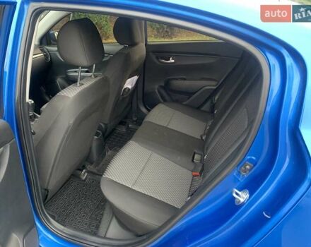 Синий Киа Рио, объемом двигателя 1.37 л и пробегом 60 тыс. км за 12800 $, фото 5 на Automoto.ua