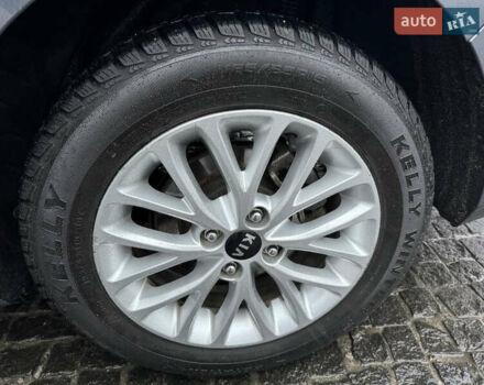 Синий Киа Рио, объемом двигателя 1.59 л и пробегом 152 тыс. км за 12900 $, фото 6 на Automoto.ua