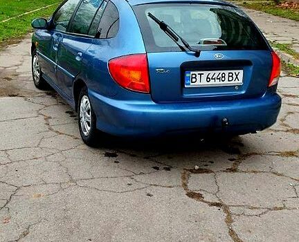 Синій Кіа Ріо, об'ємом двигуна 1.5 л та пробігом 188 тис. км за 3000 $, фото 4 на Automoto.ua