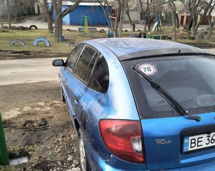 Синій Кіа Ріо, об'ємом двигуна 1.49 л та пробігом 244 тис. км за 2700 $, фото 4 на Automoto.ua