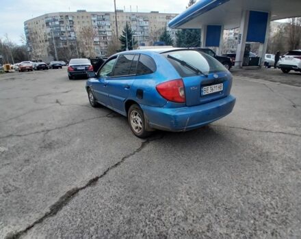Синий Киа Рио, объемом двигателя 1.5 л и пробегом 250 тыс. км за 1900 $, фото 2 на Automoto.ua