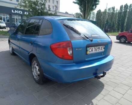 Синій Кіа Ріо, об'ємом двигуна 1.4 л та пробігом 262 тис. км за 2600 $, фото 4 на Automoto.ua