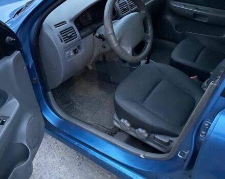 Кіа Ріо 2003 у Белой Церкве на Automoto.ua Синій Кіа Ріо, об'ємом двигуна 1.5 л та пробігом 214 тис. км за 2800 $, фото 8 на Automoto.ua