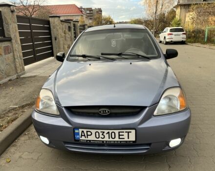 Синий Киа Рио, объемом двигателя 1.3 л и пробегом 270 тыс. км за 2800 $, фото 3 на Automoto.ua