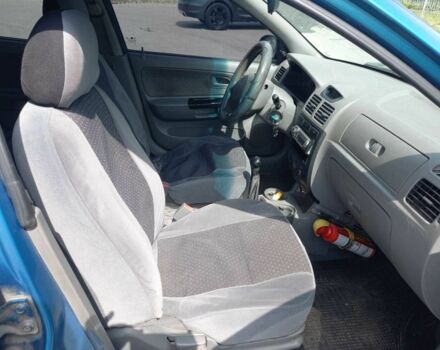 Синій Кіа Ріо, об'ємом двигуна 1.4 л та пробігом 262 тис. км за 2600 $, фото 12 на Automoto.ua