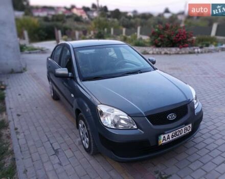 Синий Киа Рио, объемом двигателя 1.4 л и пробегом 176 тыс. км за 5250 $, фото 1 на Automoto.ua