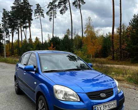 Синий Киа Рио, объемом двигателя 1.4 л и пробегом 198 тыс. км за 5300 $, фото 1 на Automoto.ua