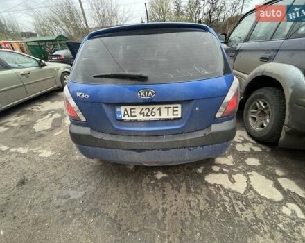 Синий Киа Рио, объемом двигателя 1.4 л и пробегом 210 тыс. км за 5000 $, фото 1 на Automoto.ua