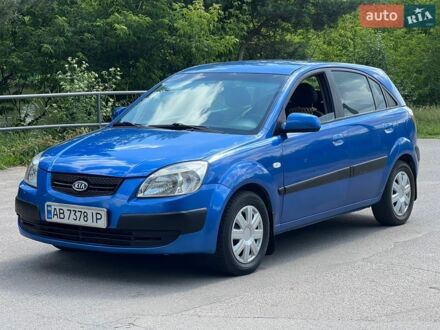 Синий Киа Рио, объемом двигателя 1.4 л и пробегом 168 тыс. км за 3500 $, фото 1 на Automoto.ua