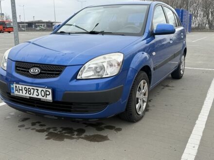 Синій Кіа Ріо, об'ємом двигуна 1.4 л та пробігом 179 тис. км за 3800 $, фото 1 на Automoto.ua