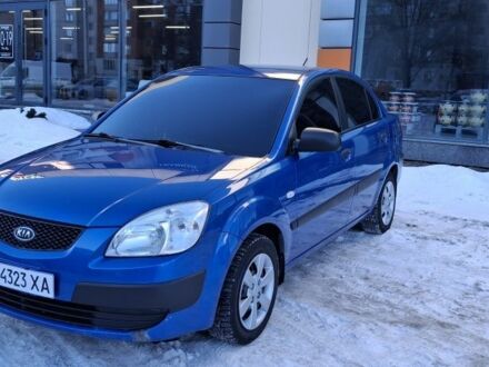 Синій Кіа Ріо, об'ємом двигуна 1.4 л та пробігом 178 тис. км за 3800 $, фото 1 на Automoto.ua