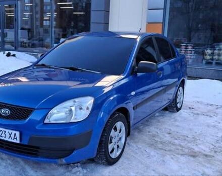 Синий Киа Рио, объемом двигателя 1.4 л и пробегом 177 тыс. км за 4200 $, фото 1 на Automoto.ua