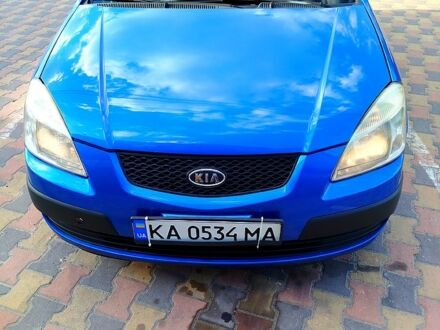 Синий Киа Рио, объемом двигателя 1.4 л и пробегом 290 тыс. км за 4700 $, фото 1 на Automoto.ua