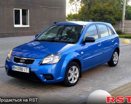 Синий Киа Рио, объемом двигателя 1.4 л и пробегом 165 тыс. км за 4850 $, фото 1 на Automoto.ua