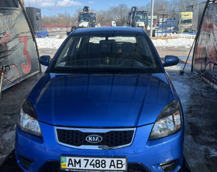 Синий Киа Рио, объемом двигателя 1.4 л и пробегом 90 тыс. км за 6000 $, фото 1 на Automoto.ua
