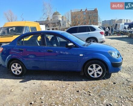 Синій Кіа Ріо, об'ємом двигуна 1.4 л та пробігом 211 тис. км за 3700 $, фото 1 на Automoto.ua