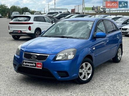 Синій Кіа Ріо, об'ємом двигуна 1.4 л та пробігом 190 тис. км за 5490 $, фото 1 на Automoto.ua
