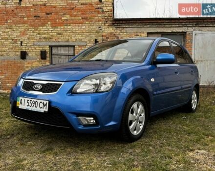 Синий Киа Рио, объемом двигателя 1.4 л и пробегом 93 тыс. км за 8200 $, фото 1 на Automoto.ua