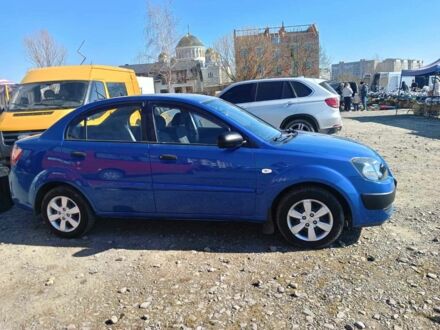Синий Киа Рио, объемом двигателя 1.4 л и пробегом 211 тыс. км за 3700 $, фото 1 на Automoto.ua