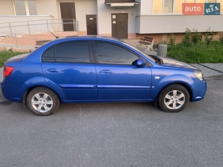 Синій Кіа Ріо, об'ємом двигуна 1.4 л та пробігом 62 тис. км за 6500 $, фото 1 на Automoto.ua