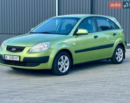 Зелений Кіа Ріо, об'ємом двигуна 1.4 л та пробігом 286 тис. км за 3200 $, фото 1 на Automoto.ua