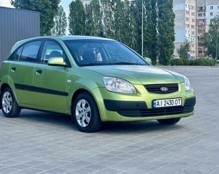 Зеленый Киа Рио, объемом двигателя 1.4 л и пробегом 284 тыс. км за 3899 $, фото 3 на Automoto.ua