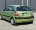 Зеленый Киа Рио, объемом двигателя 1.4 л и пробегом 284 тыс. км за 3899 $, фото 4 на Automoto.ua