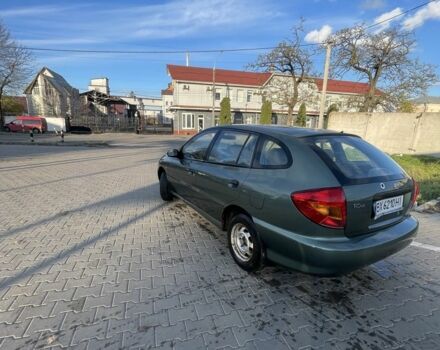 Зеленый Киа Рио, объемом двигателя 1.5 л и пробегом 180 тыс. км за 2300 $, фото 2 на Automoto.ua