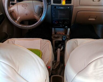 Зелений Кіа Ріо, об'ємом двигуна 1.3 л та пробігом 557 тис. км за 2200 $, фото 3 на Automoto.ua