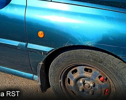 Зеленый Киа Рио, объемом двигателя 1.3 л и пробегом 0 тыс. км за 2500 $, фото 4 на Automoto.ua