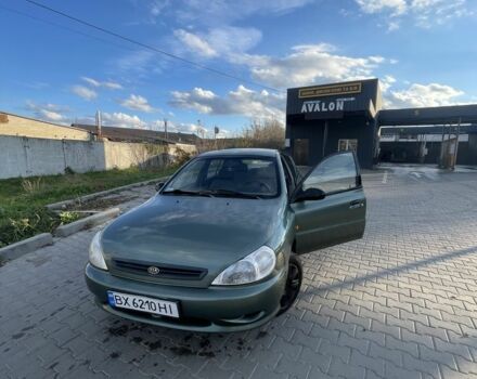 Зеленый Киа Рио, объемом двигателя 1.5 л и пробегом 180 тыс. км за 2300 $, фото 1 на Automoto.ua