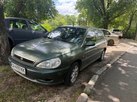 Зелений Кіа Ріо, об'ємом двигуна 1.5 л та пробігом 220 тис. км за 1900 $, фото 1 на Automoto.ua
