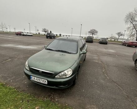 Зеленый Киа Рио, объемом двигателя 1.5 л и пробегом 235 тыс. км за 2600 $, фото 1 на Automoto.ua