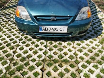 Зелений Кіа Ріо, об'ємом двигуна 1.3 л та пробігом 336 тис. км за 2574 $, фото 1 на Automoto.ua