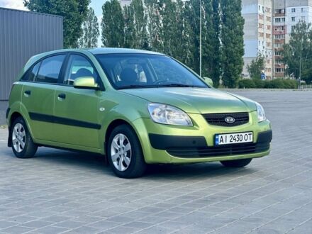 Зеленый Киа Рио, объемом двигателя 1.4 л и пробегом 285 тыс. км за 3800 $, фото 1 на Automoto.ua