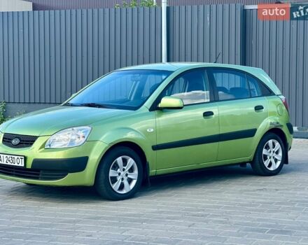 Зеленый Киа Рио, объемом двигателя 1.4 л и пробегом 286 тыс. км за 3200 $, фото 1 на Automoto.ua