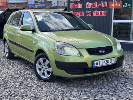 Зеленый Киа Рио, объемом двигателя 1.4 л и пробегом 284 тыс. км за 3800 $, фото 1 на Automoto.ua