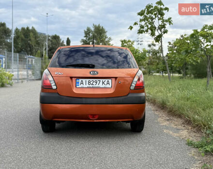 Помаранчевий Кіа Ріо, об'ємом двигуна 1.4 л та пробігом 164 тис. км за 5550 $, фото 4 на Automoto.ua