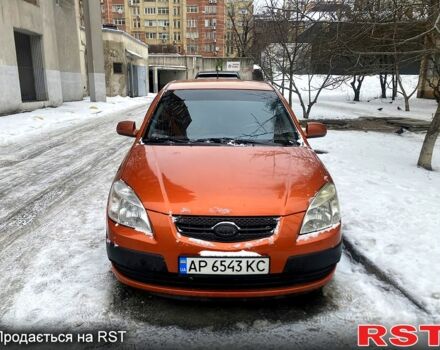 Оранжевый Киа Рио, объемом двигателя 1.4 л и пробегом 25900 тыс. км за 4200 $, фото 7 на Automoto.ua