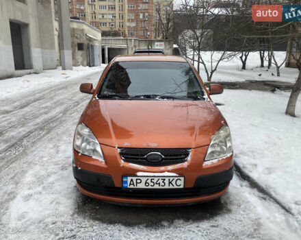 Оранжевый Киа Рио, объемом двигателя 1.4 л и пробегом 259 тыс. км за 4200 $, фото 8 на Automoto.ua