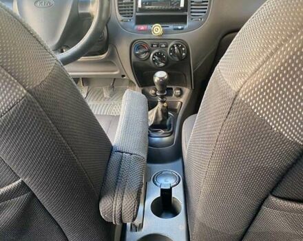 Оранжевый Киа Рио, объемом двигателя 1.4 л и пробегом 322 тыс. км за 4100 $, фото 3 на Automoto.ua