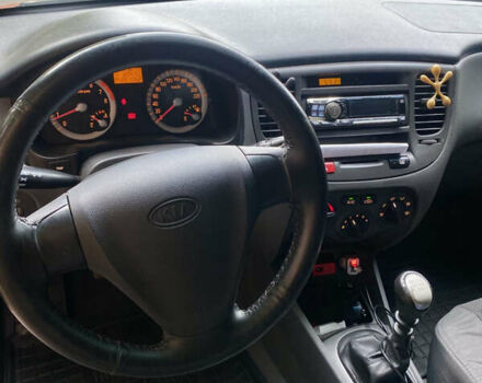 Оранжевый Киа Рио, объемом двигателя 1.4 л и пробегом 251 тыс. км за 4650 $, фото 13 на Automoto.ua