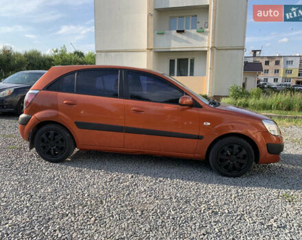 Киа Рио 2006 в Ровно на Automoto.ua Оранжевый Киа Рио, объемом двигателя 1.4 л и пробегом 185 тыс. км за 4100 $, фото 3 на Automoto.ua