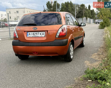 Помаранчевий Кіа Ріо, об'ємом двигуна 1.4 л та пробігом 164 тис. км за 5550 $, фото 5 на Automoto.ua